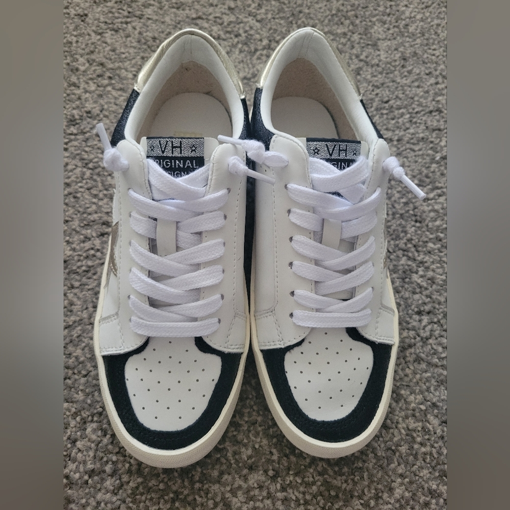 Vintage Havana Sneakers Size 6